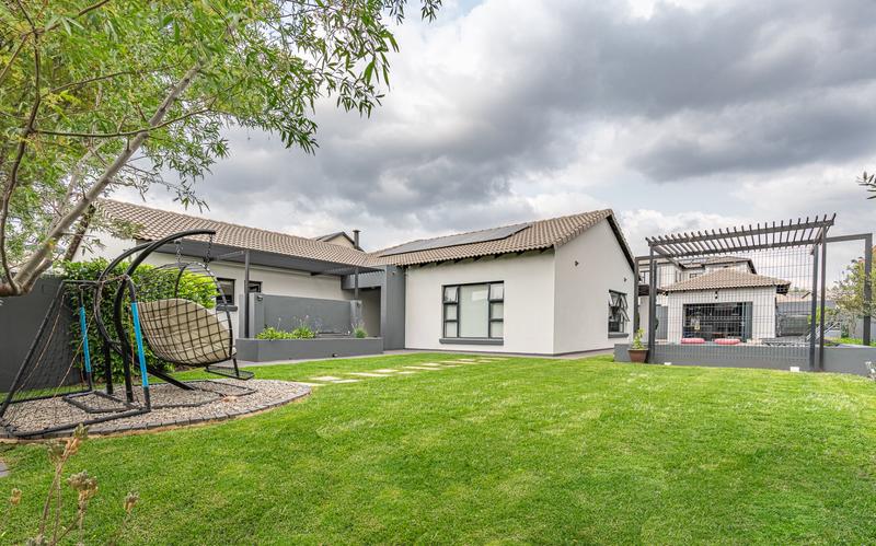 4 Bedroom Property for Sale in Six Fountains Residential Estate Gauteng