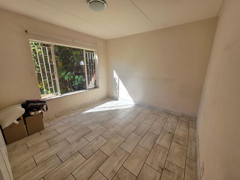 To Let 2 Bedroom Property for Rent in Bardene Gauteng
