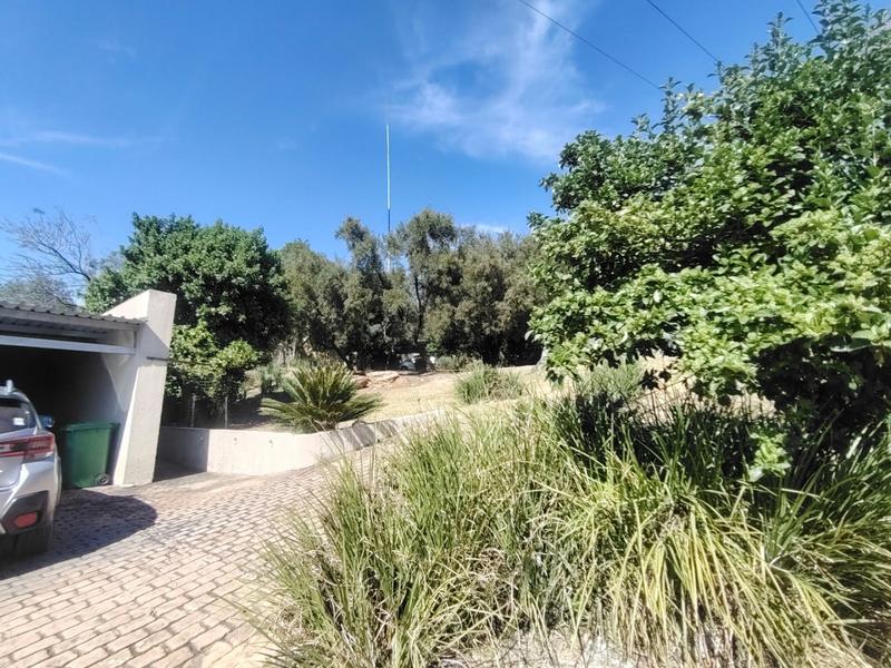 1 Bedroom Property for Sale in Honeydew Gauteng