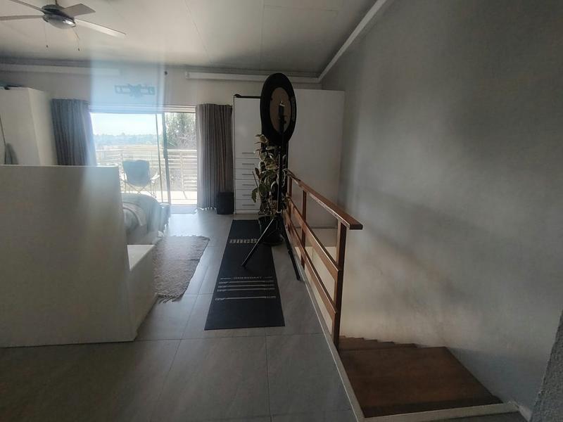 1 Bedroom Property for Sale in Honeydew Gauteng