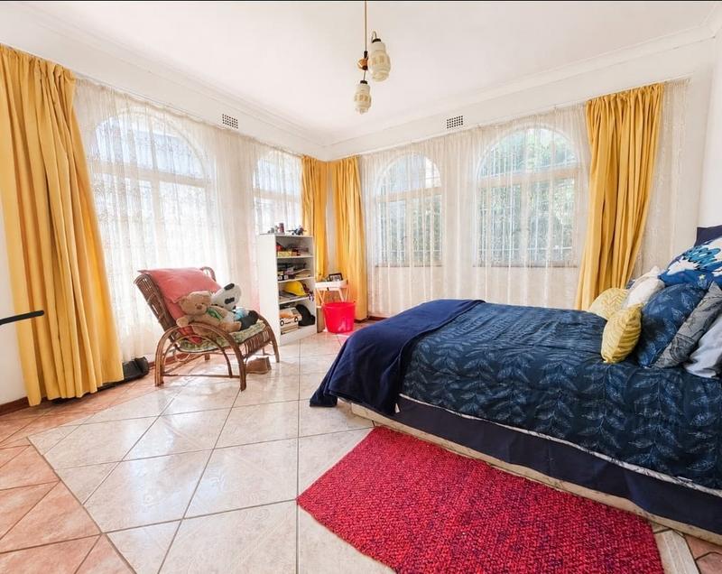 5 Bedroom Property for Sale in Glenvista Gauteng