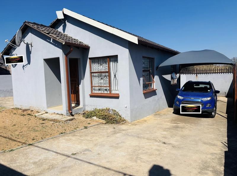 2 Bedroom Property for Sale in Fleurhof Gauteng