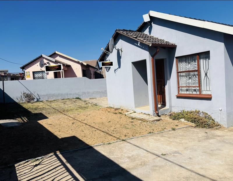 2 Bedroom Property for Sale in Fleurhof Gauteng