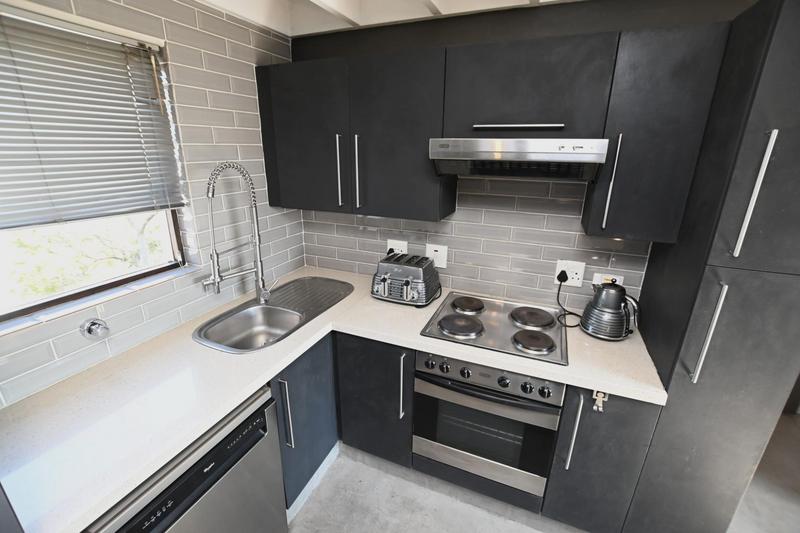 1 Bedroom Property for Sale in Douglasdale Gauteng