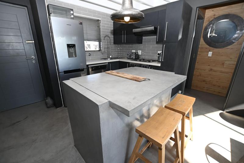 1 Bedroom Property for Sale in Douglasdale Gauteng
