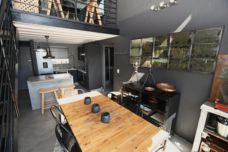 1 Bedroom Property for Sale in Douglasdale Gauteng
