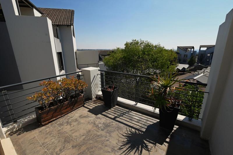 1 Bedroom Property for Sale in Douglasdale Gauteng