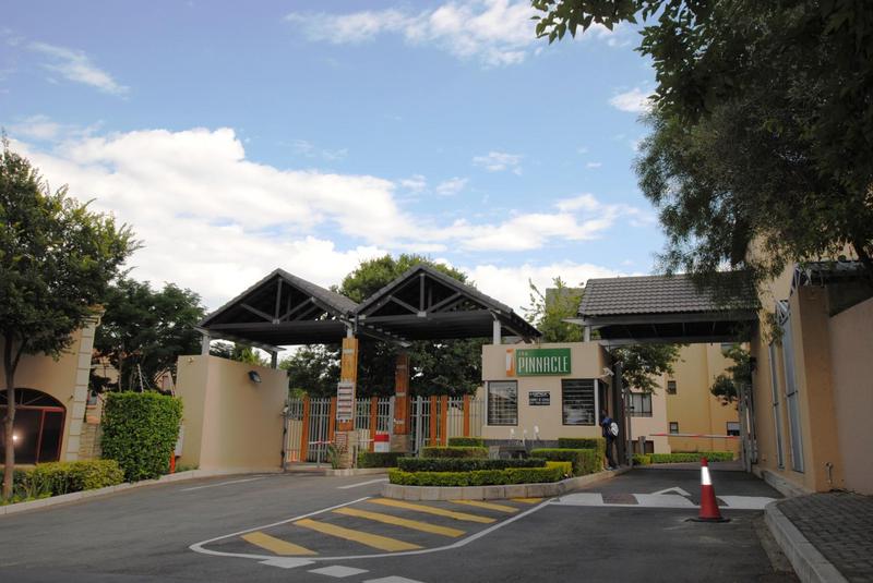 1 Bedroom Property for Sale in Douglasdale Gauteng