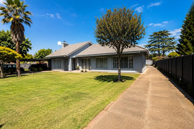 4 Bedroom Property for Sale in Three Rivers Gauteng