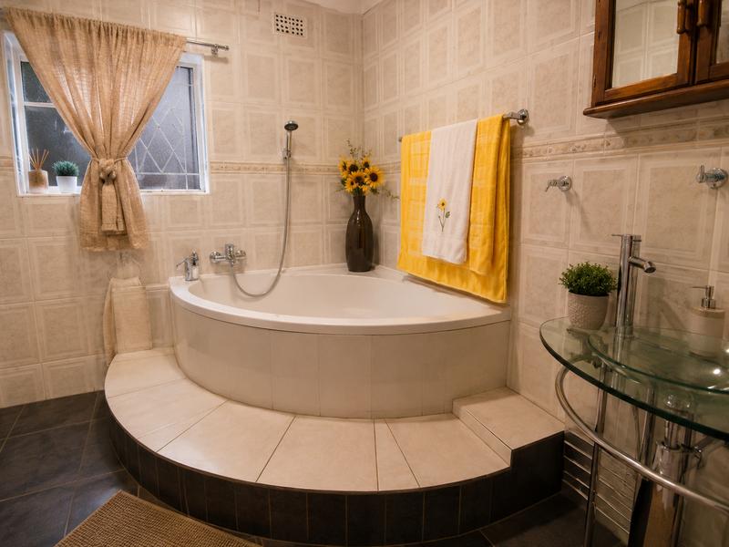 4 Bedroom Property for Sale in Three Rivers Gauteng