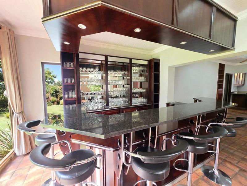 5 Bedroom Property for Sale in Three Rivers Proper Gauteng