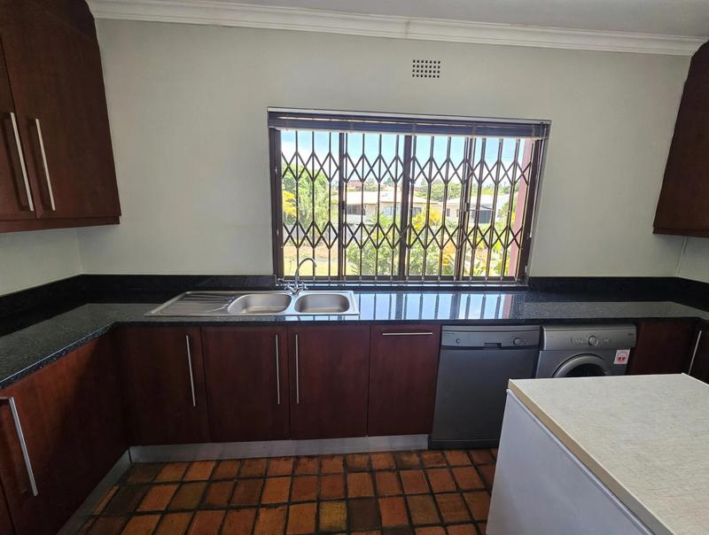 5 Bedroom Property for Sale in Three Rivers Proper Gauteng