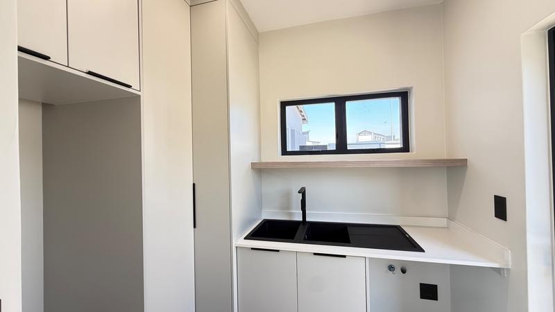 4 Bedroom Property for Sale in Fountainbrook Estate Gauteng