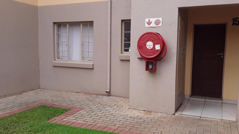 2 Bedroom Property for Sale in Stone Ridge Gauteng