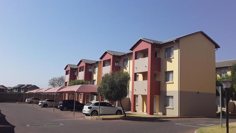 2 Bedroom Property for Sale in Stone Ridge Gauteng