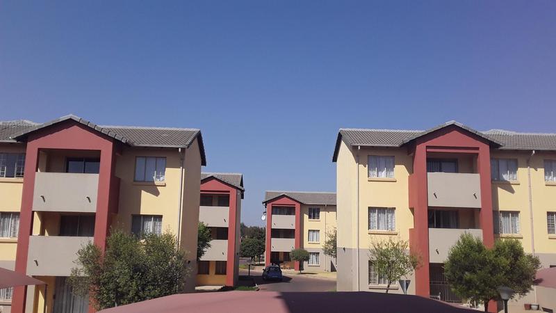 2 Bedroom Property for Sale in Stone Ridge Gauteng