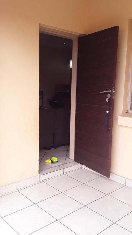2 Bedroom Property for Sale in Stone Ridge Gauteng