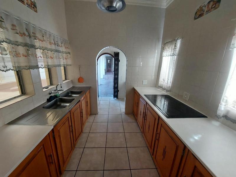 To Let 4 Bedroom Property for Rent in Capital Park Gauteng