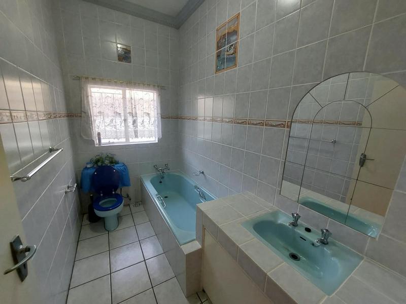 To Let 4 Bedroom Property for Rent in Capital Park Gauteng