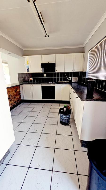 To Let 3 Bedroom Property for Rent in Beyers Park Gauteng