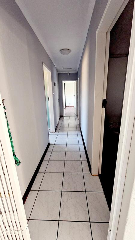 To Let 3 Bedroom Property for Rent in Beyers Park Gauteng
