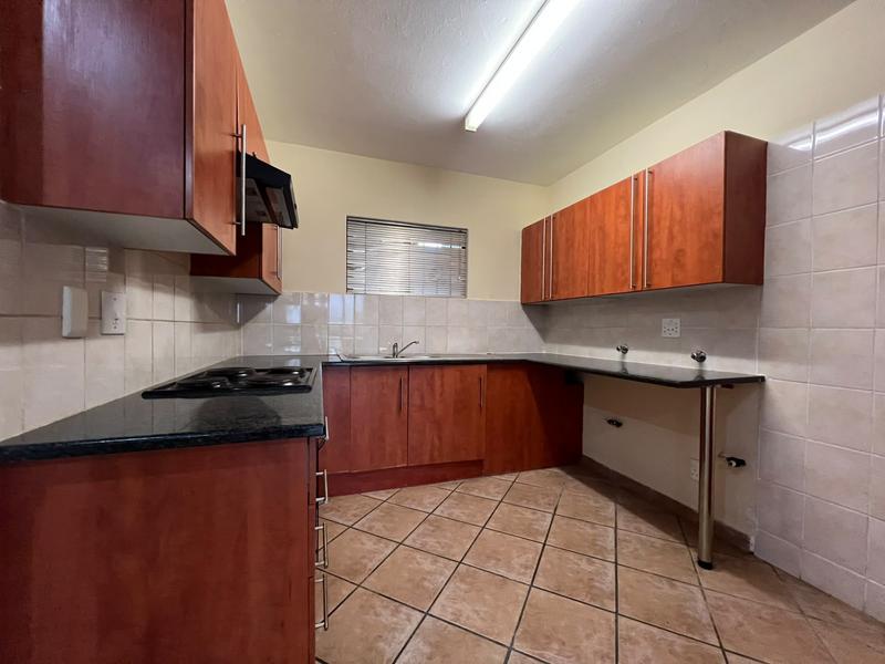 To Let 2 Bedroom Property for Rent in Fourways Gauteng