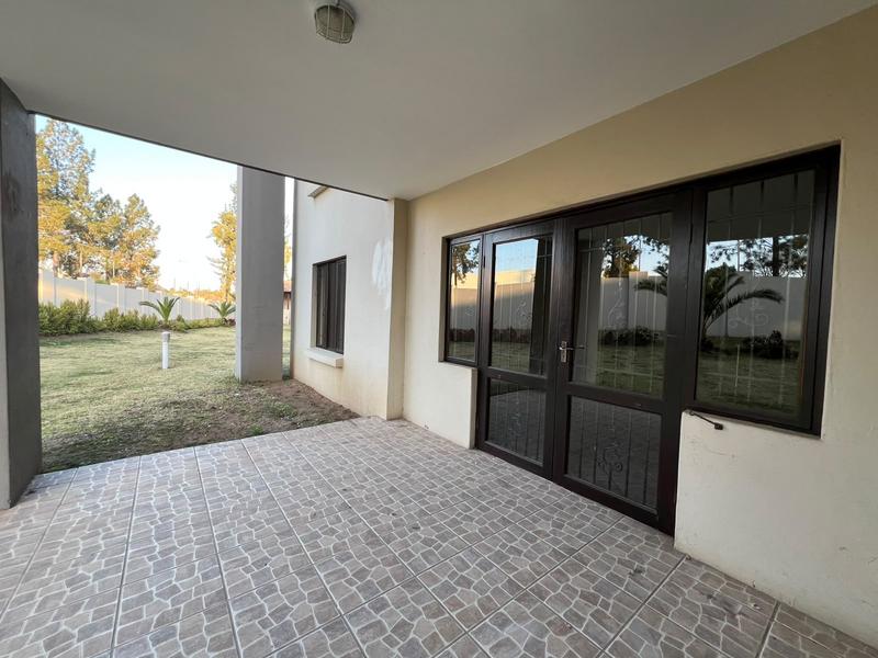 To Let 2 Bedroom Property for Rent in Fourways Gauteng