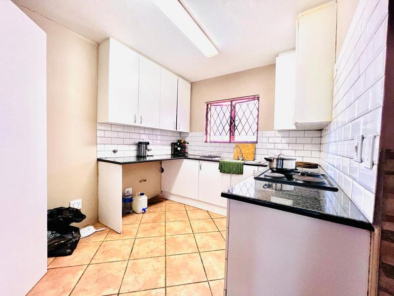 To Let 2 Bedroom Property for Rent in Fourways Gauteng