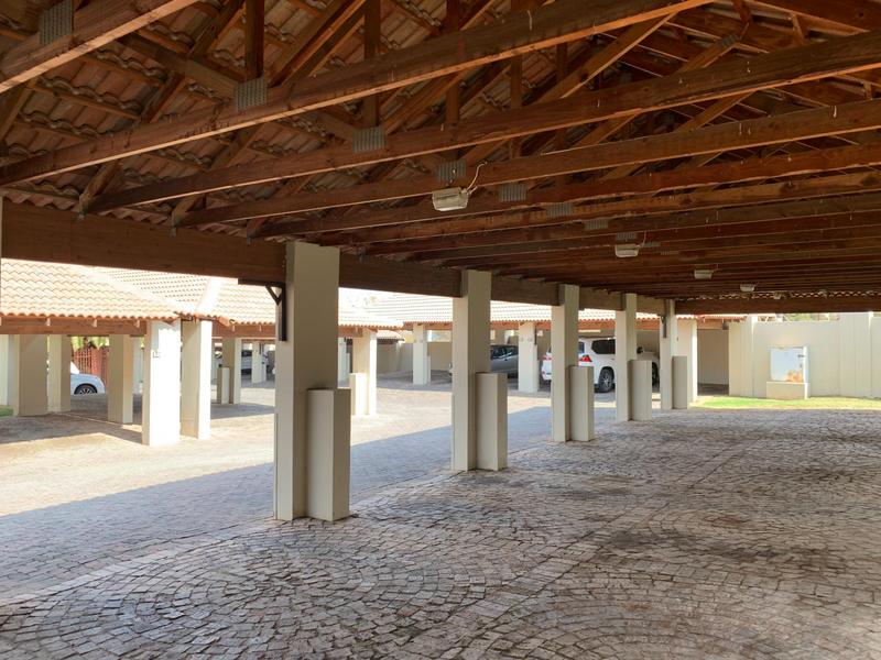 To Let 2 Bedroom Property for Rent in Fourways Gauteng