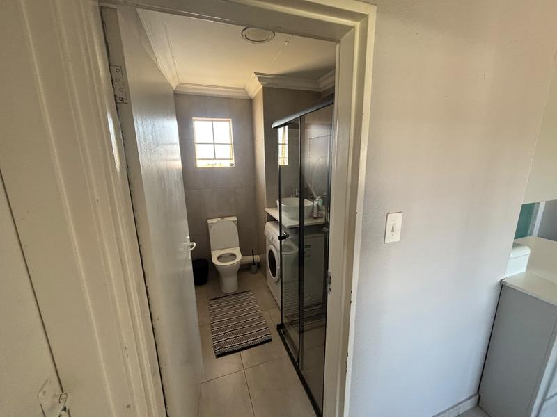 2 Bedroom Property for Sale in Groenkloof Gauteng