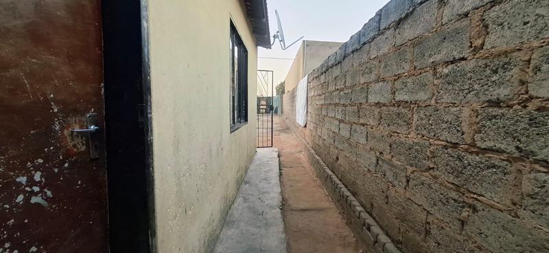 2 Bedroom Property for Sale in Tembisa Gauteng