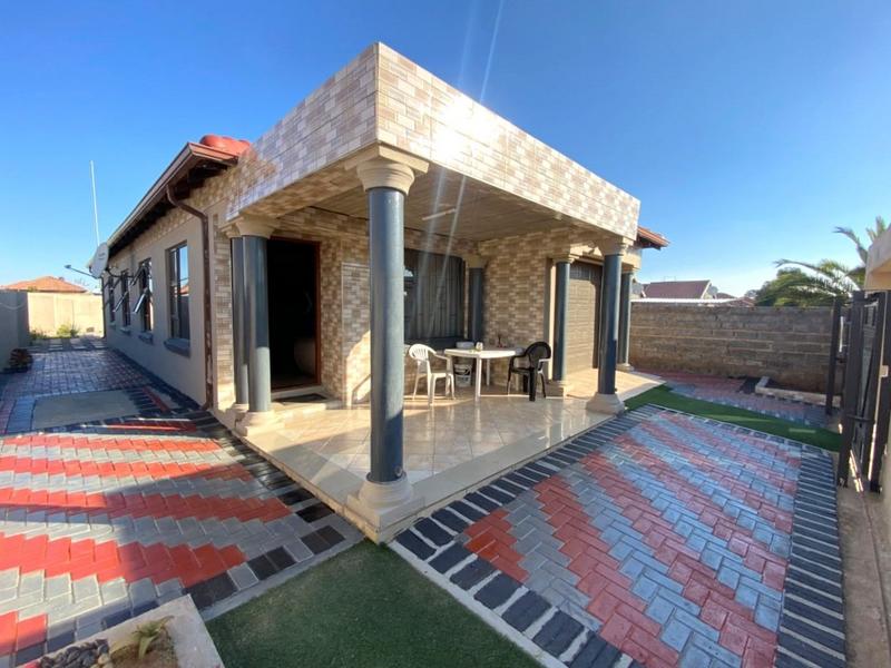 4 Bedroom Property for Sale in Alliance Gauteng