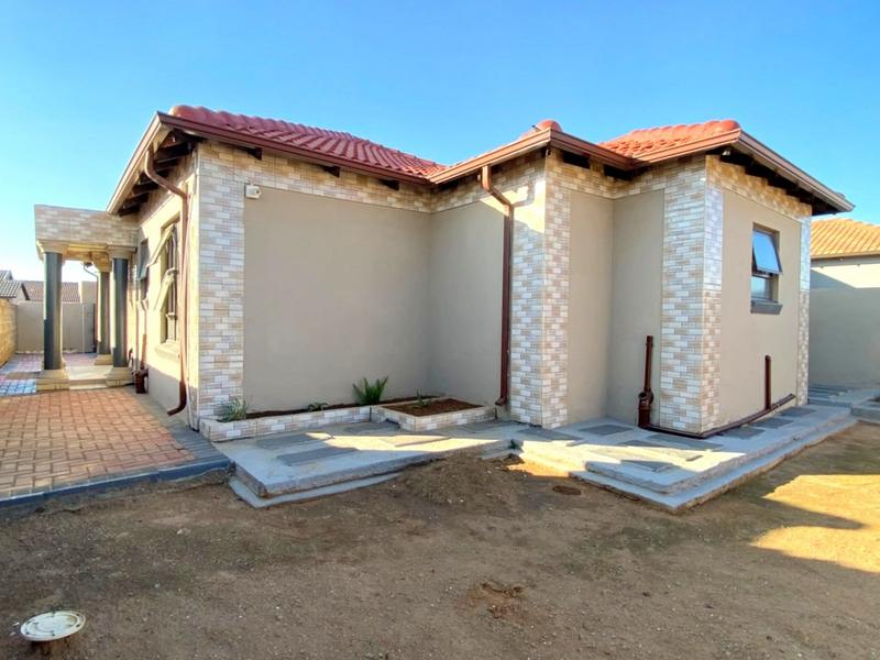 4 Bedroom Property for Sale in Alliance Gauteng