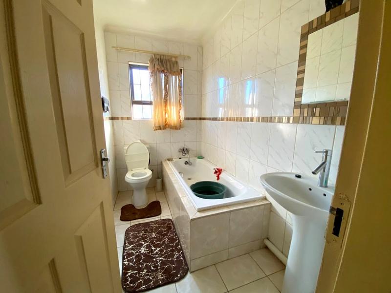 4 Bedroom Property for Sale in Alliance Gauteng