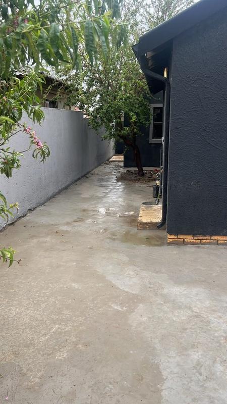 2 Bedroom Property for Sale in Bram Fischerville Gauteng