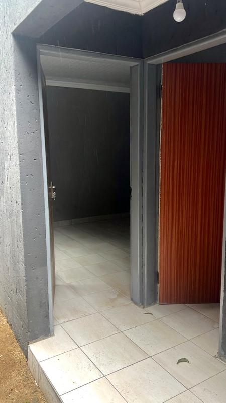 2 Bedroom Property for Sale in Bram Fischerville Gauteng