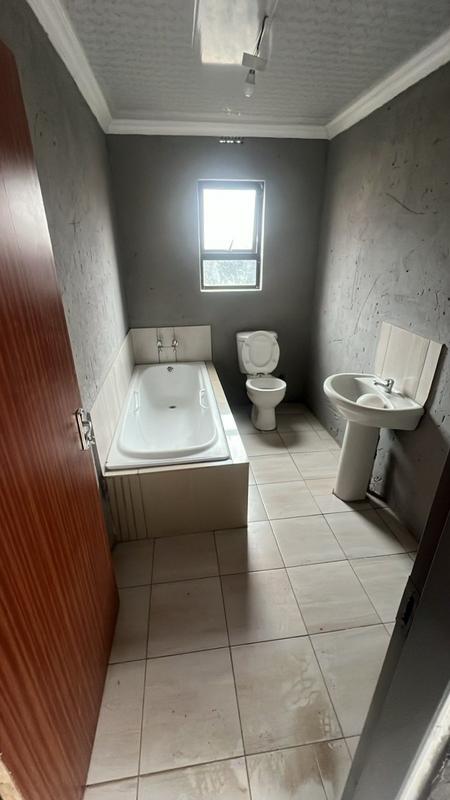 2 Bedroom Property for Sale in Bram Fischerville Gauteng
