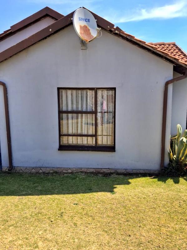 3 Bedroom Property for Sale in Fleurhof Gauteng