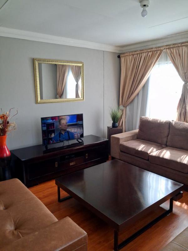3 Bedroom Property for Sale in Fleurhof Gauteng