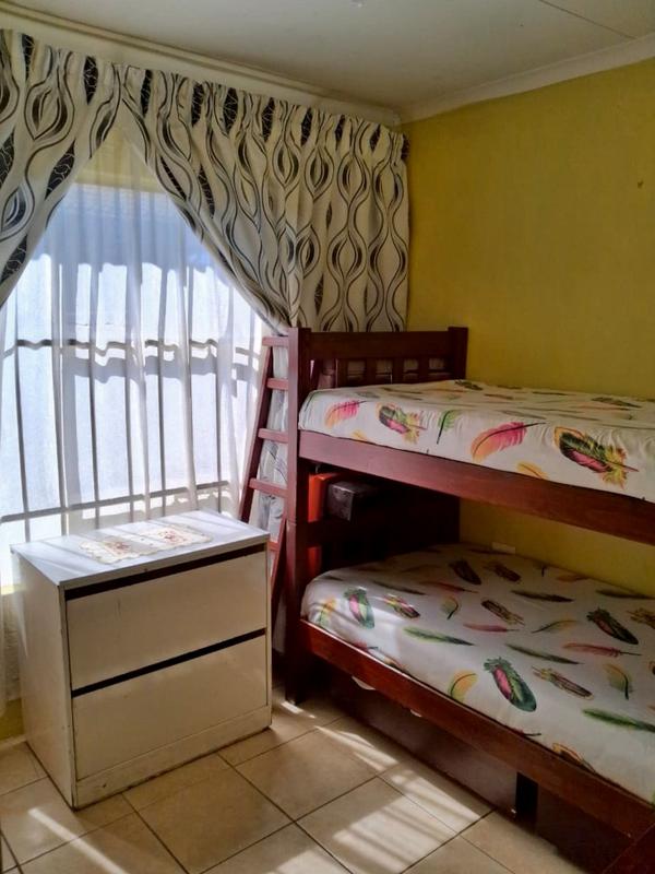 3 Bedroom Property for Sale in Fleurhof Gauteng