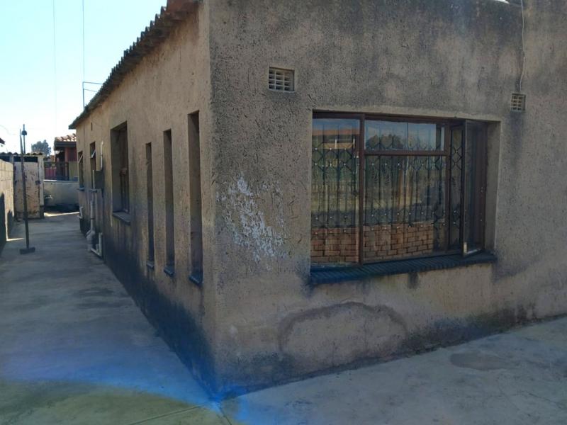 2 Bedroom Property for Sale in Mapetla Gauteng