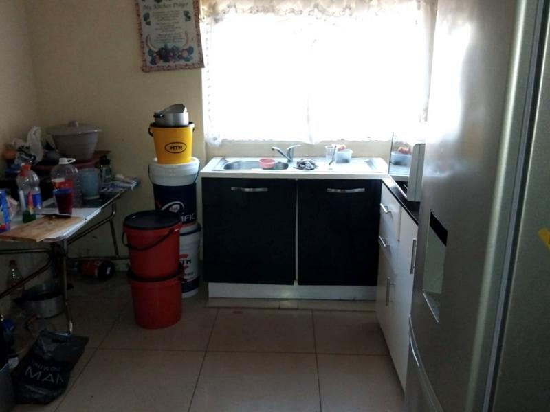 2 Bedroom Property for Sale in Mapetla Gauteng