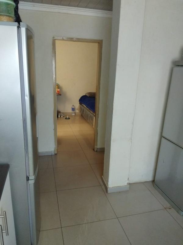 2 Bedroom Property for Sale in Mapetla Gauteng