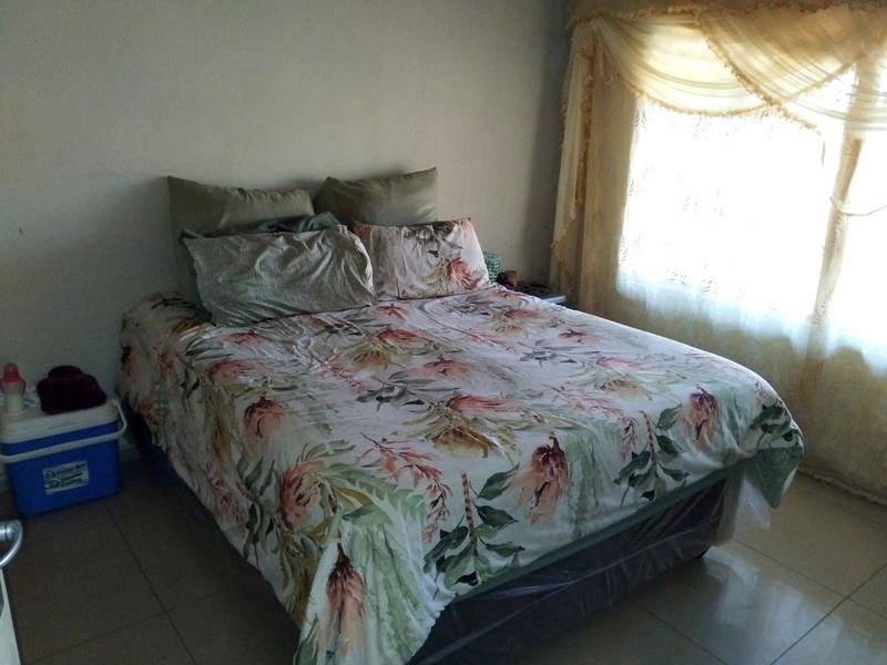 2 Bedroom Property for Sale in Mapetla Gauteng
