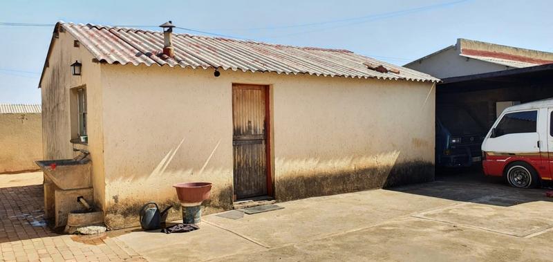 0 Bedroom Property for Sale in Tladi Gauteng