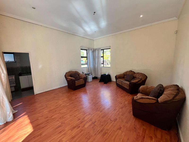 5 Bedroom Property for Sale in Sharon Park Gauteng
