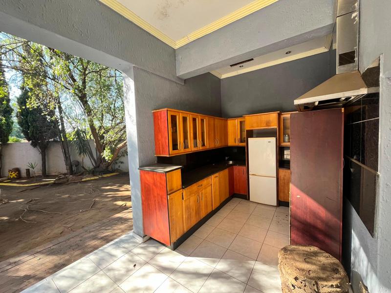 5 Bedroom Property for Sale in Sharon Park Gauteng