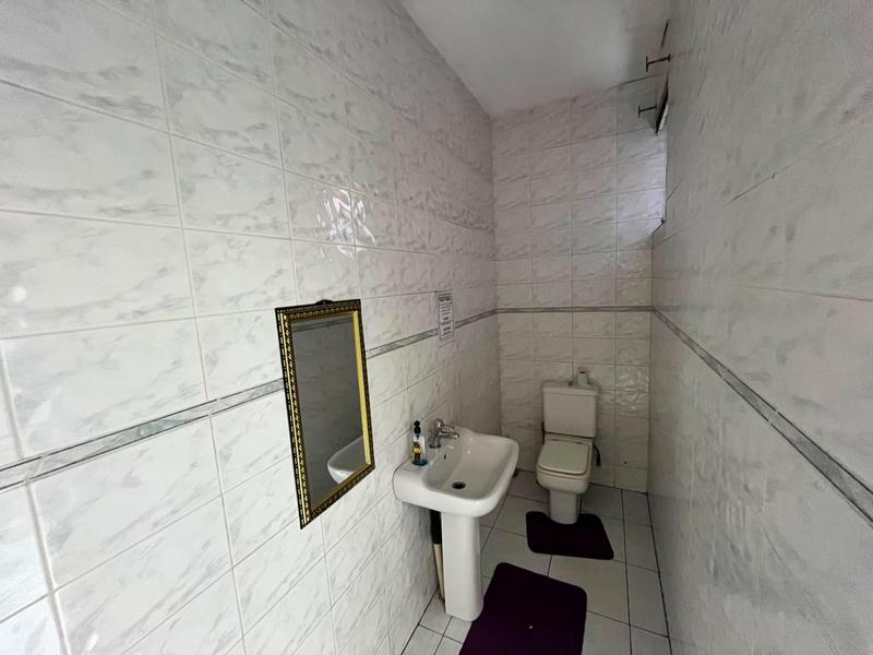 5 Bedroom Property for Sale in Sharon Park Gauteng