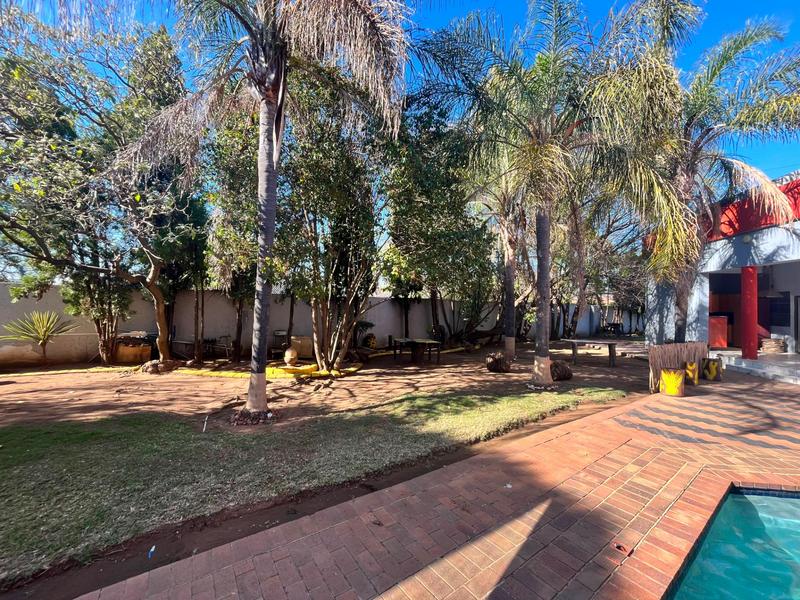 5 Bedroom Property for Sale in Sharon Park Gauteng