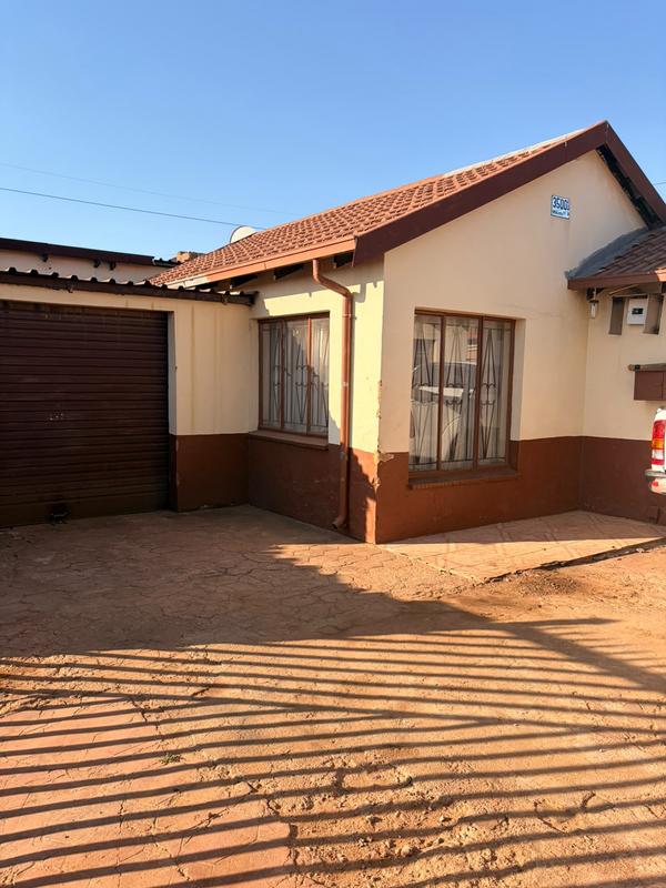 7 Bedroom Property for Sale in Mahube Valley Gauteng